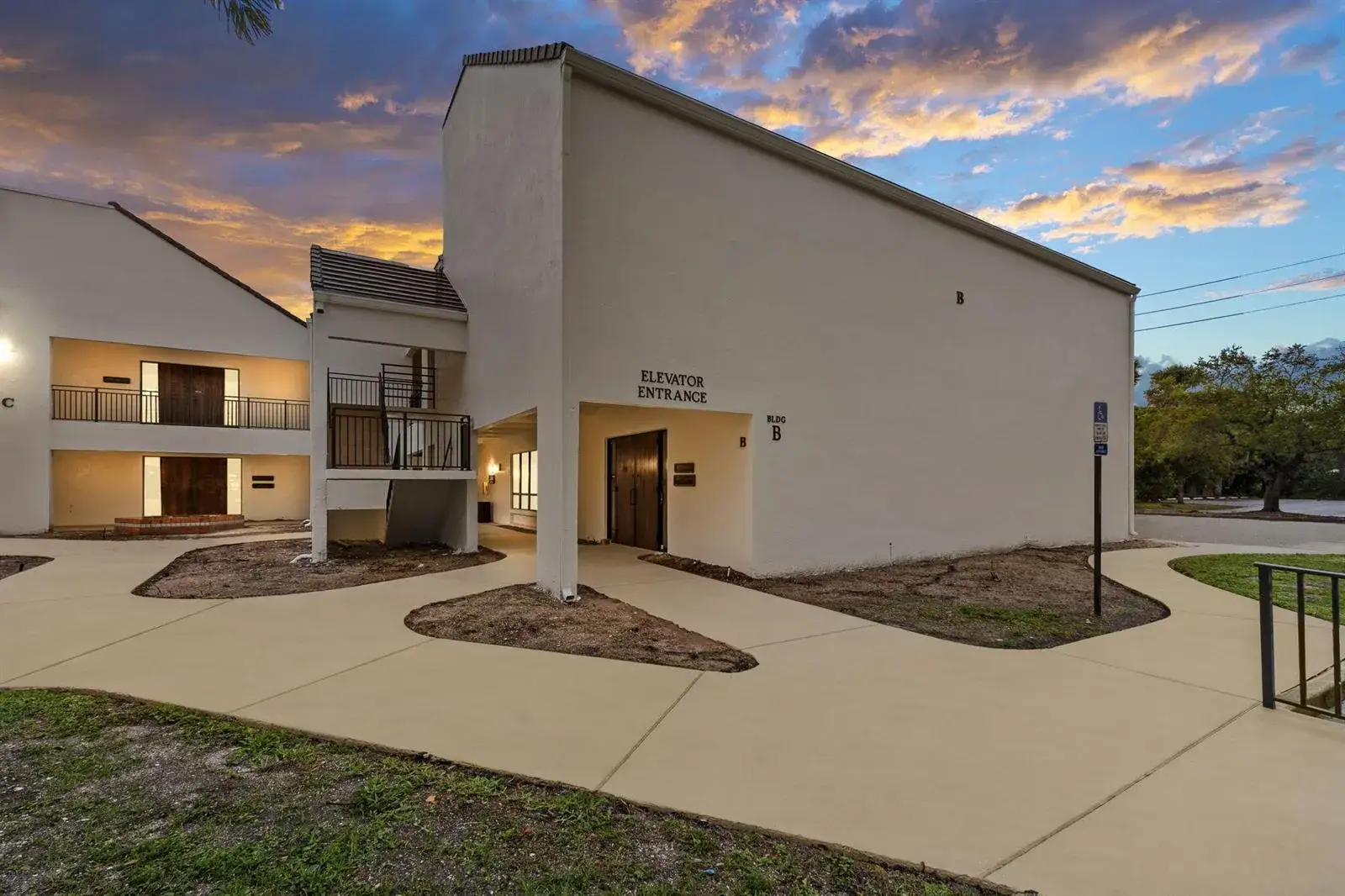 Commercial Sale for sale at 900 SE Ocean Boulevard # F256, Stuart FL 34994