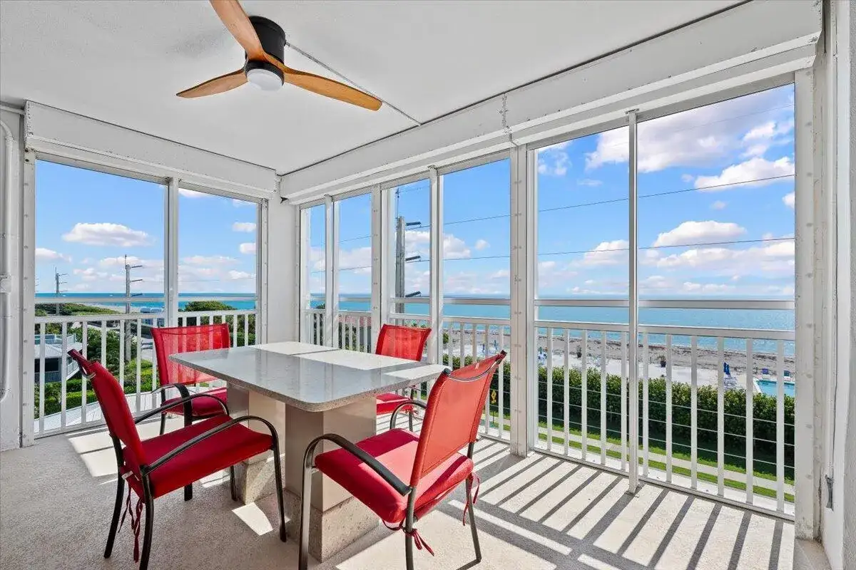 3 bedroom 2 bath Residential for sale at 911 Ocean Drive # 506, North Palm Beach FL 33408