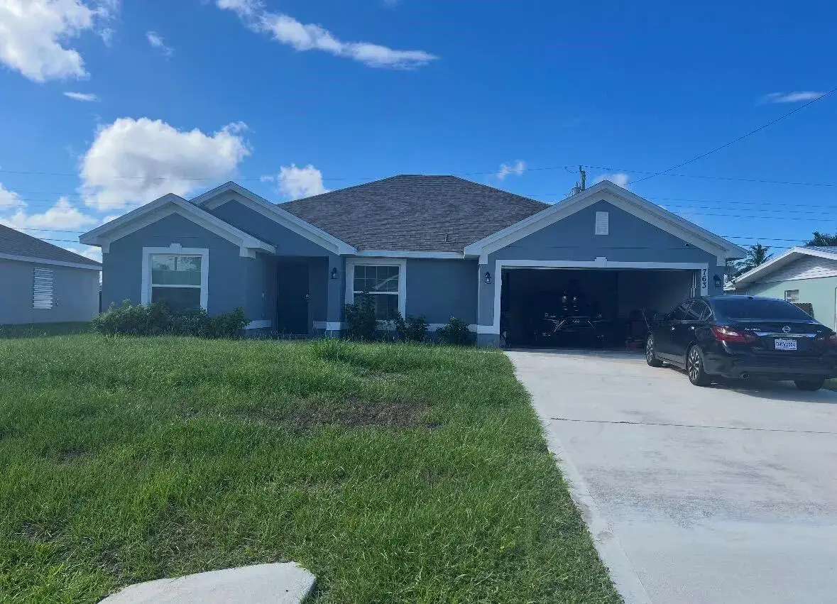 4 bedroom 2 bath Residential for sale at 763 Altura Street, Port St. Lucie FL 34952