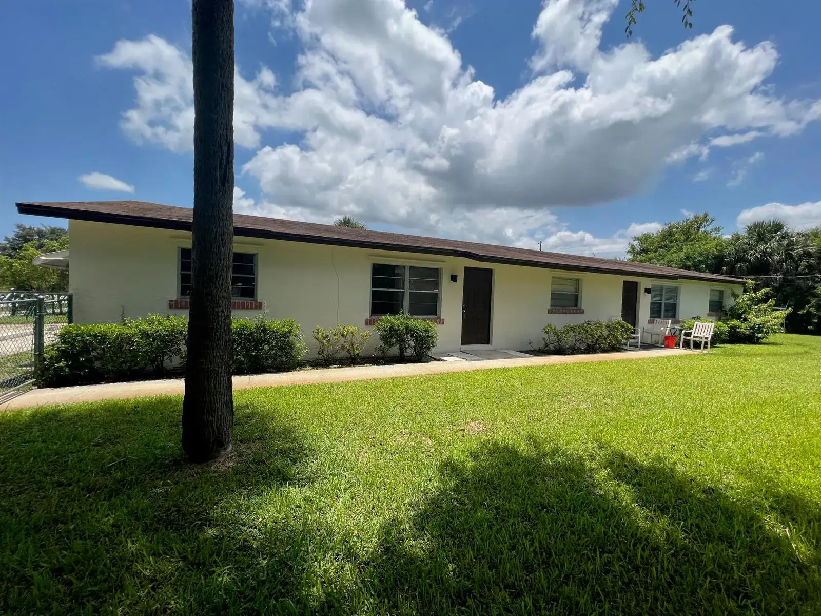 2 bedroom 1 bath Residential Lease for rent at 1887 Breezy Lane, West Palm Beach FL 33417