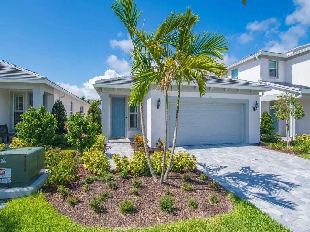 3 bedroom 2 bath Residential Lease for rent at 4501 Nautilus Circle, Vero Beach FL 32967