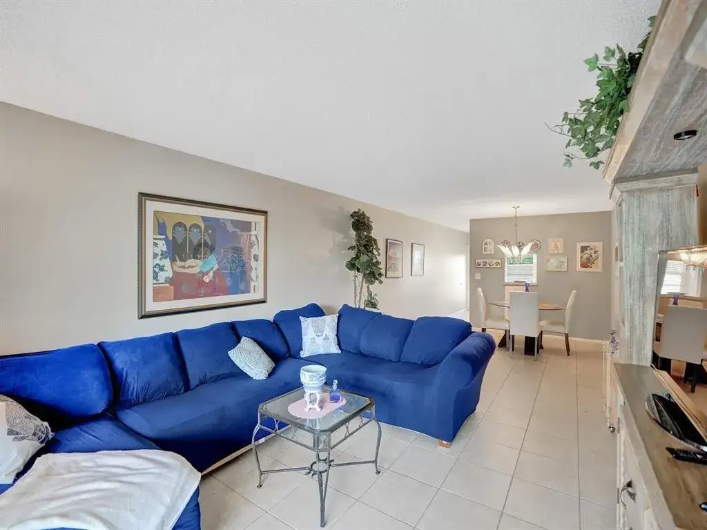 2 bedroom 2 bath Residential for sale at 2003 Granada Drive # C4, Coconut Creek FL 33066