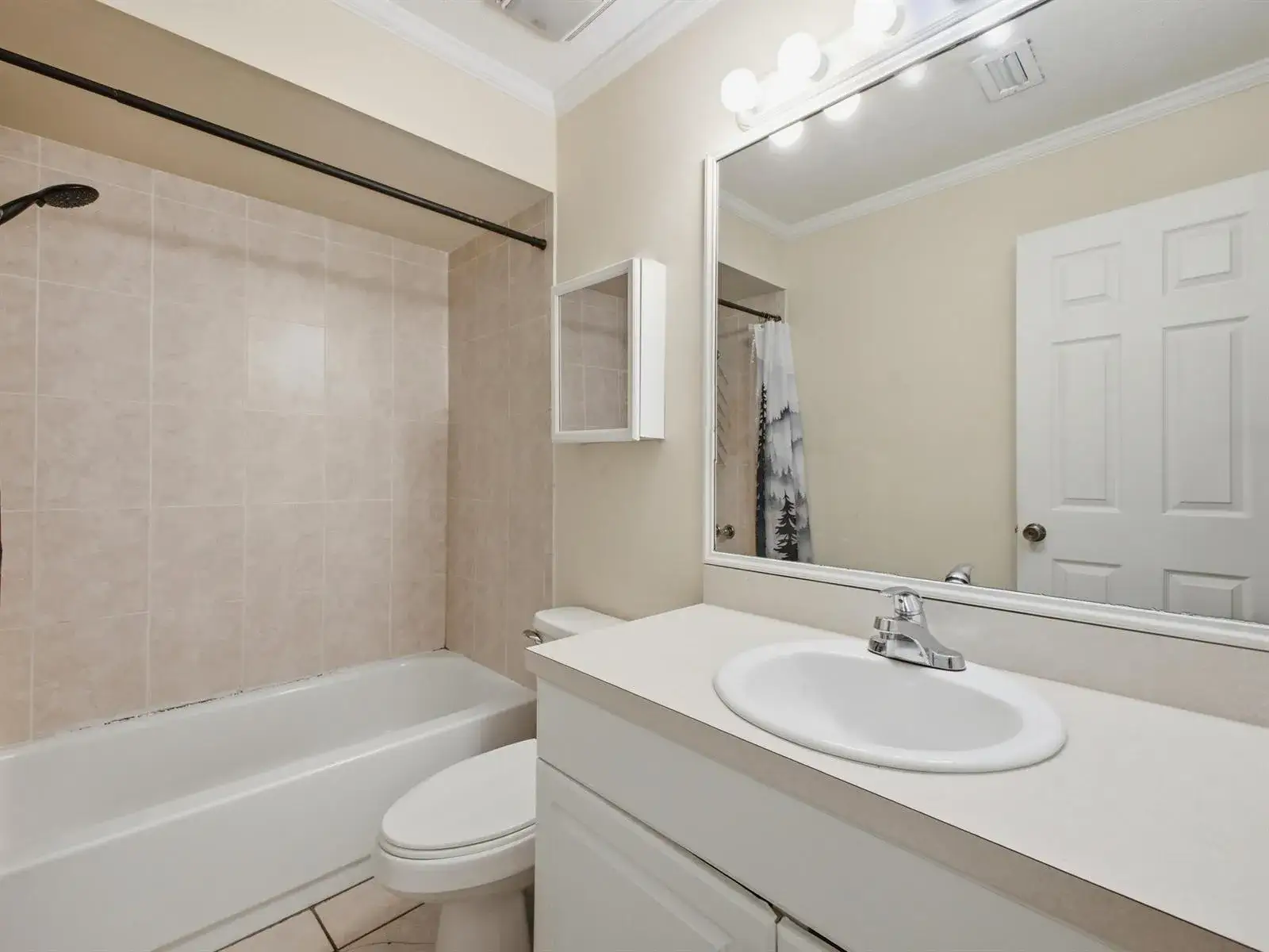 3 bedroom 3 bath Residential for sale at 1010 SE Euclid Lane, Port St. Lucie FL 34983