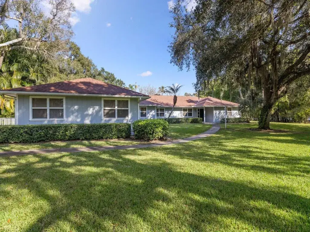5 bedroom 4 bath Residential for sale at 4790 16th Street, Vero Beach FL 32966