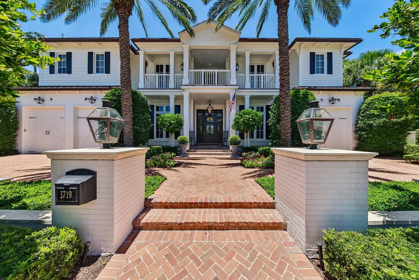 5 bedroom 5 bath Residential for sale at 1719 SE 10th Street, Fort Lauderdale FL 33316