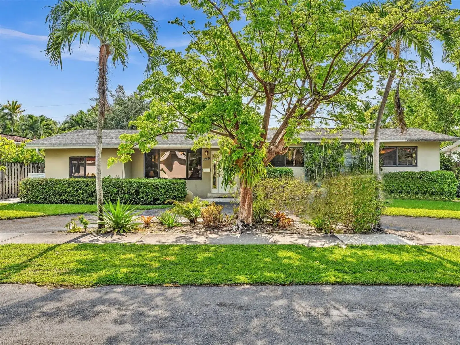 5 bedroom 2 bath Residential for sale at 19321 NE 18th Place, Miami FL 33179