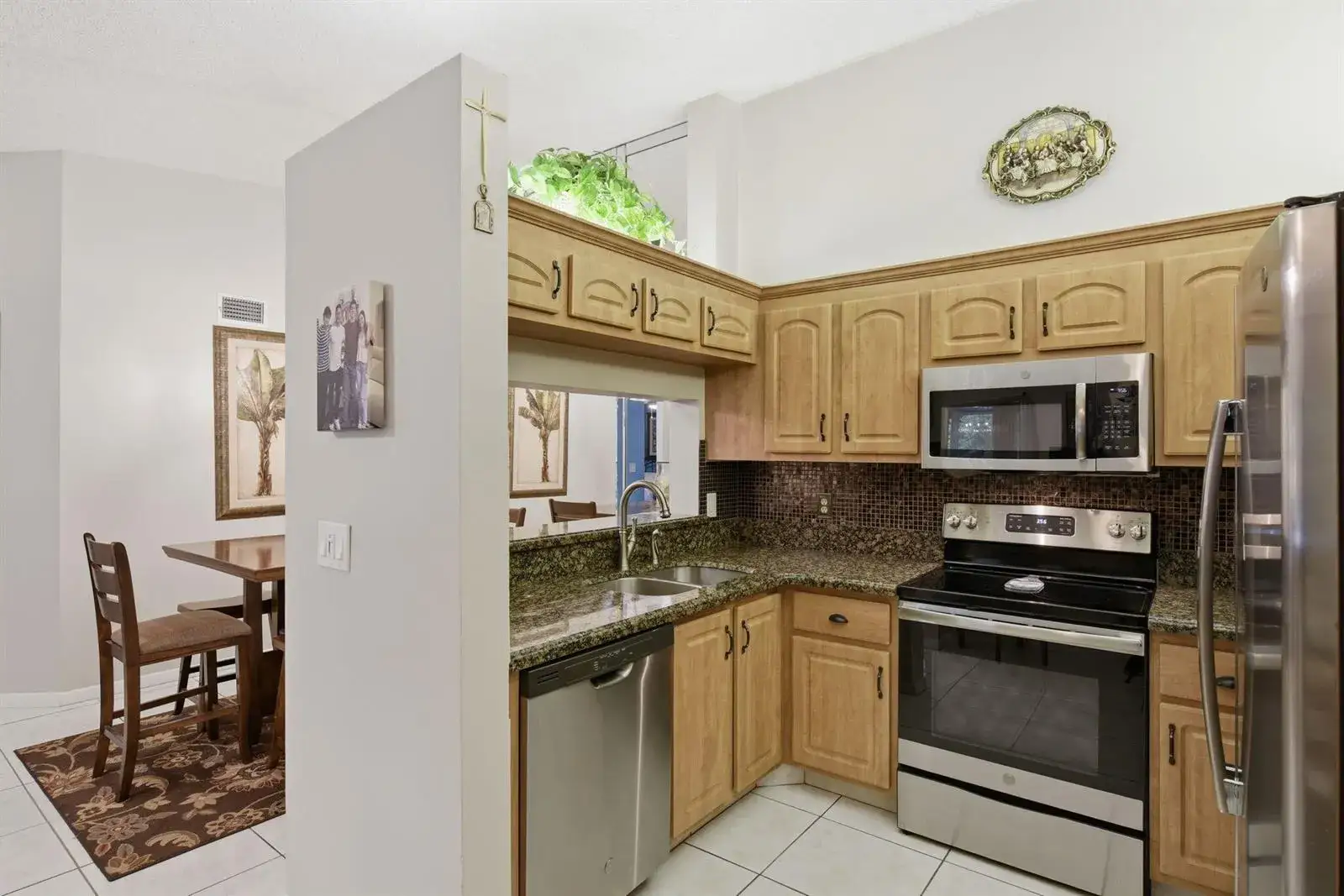 2 bedroom 2 bath Residential for sale at 13811 Oneida Drive # F2, Delray Beach FL 33446