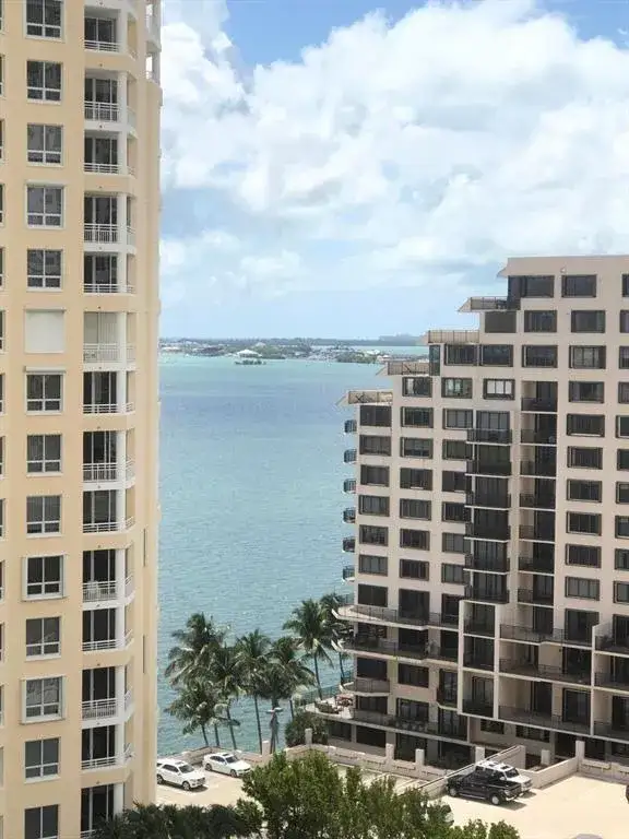 2 bedroom 2 bath Residential Lease for rent at 848 Brickell Key Drive # 1505, Miami FL 33131