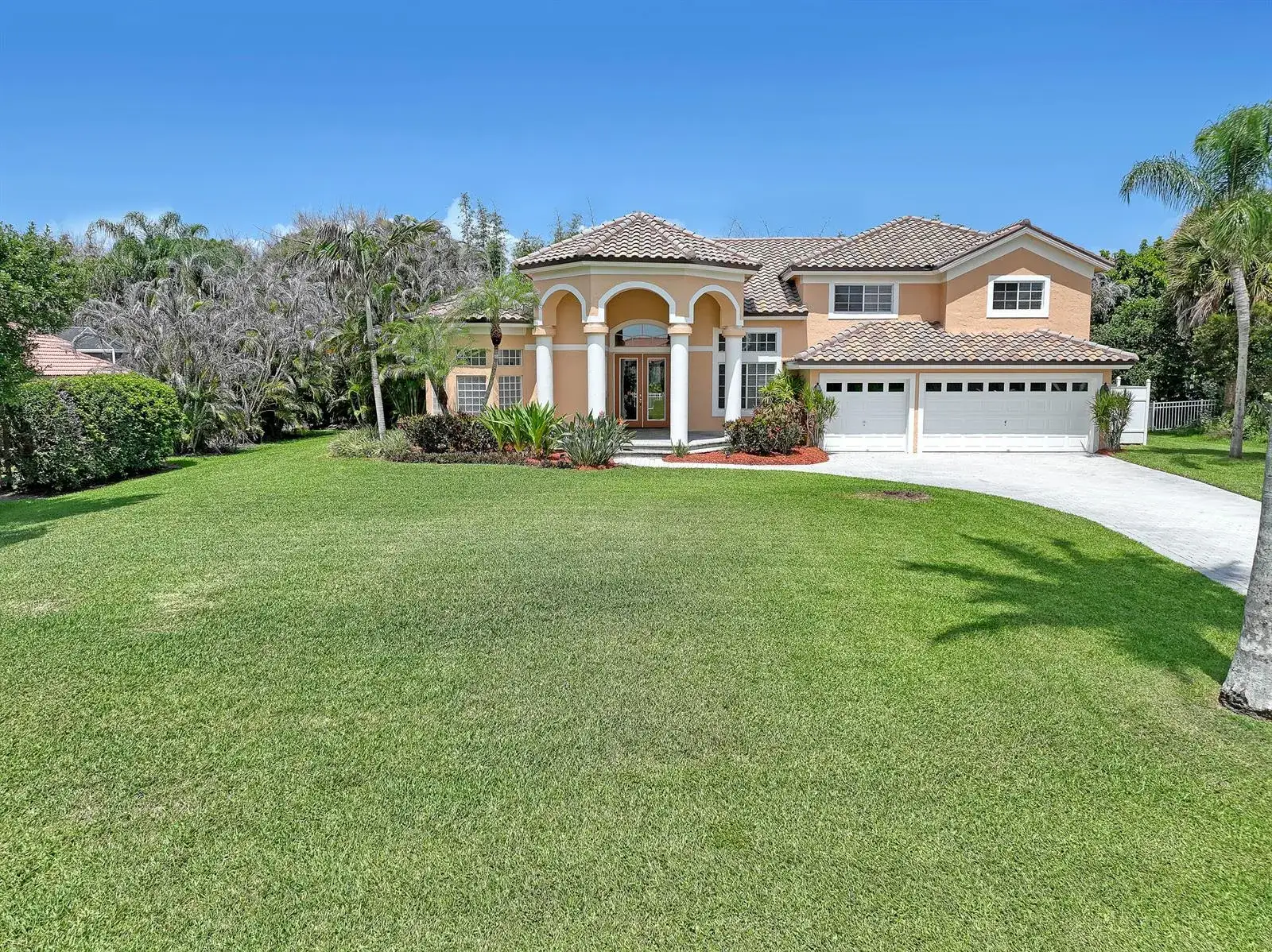 5 bedroom 3 bath Residential for sale at 559 SW Squire Johns Lane, Palm City FL 34990