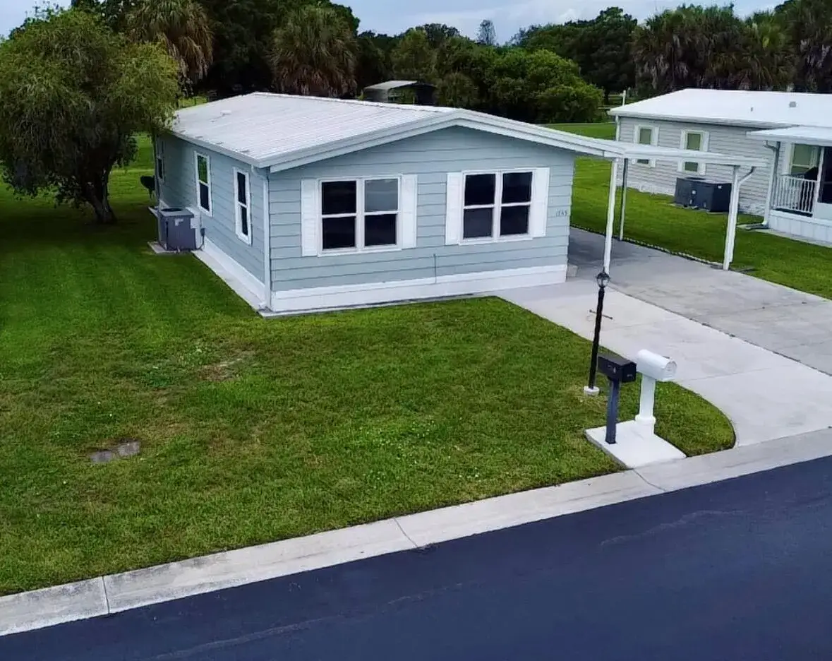2 bedroom 2 bath Residential for sale at 1745 SW 35th Circle, Okeechobee FL 34974