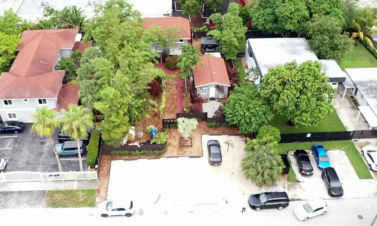 1 bedroom 1 bath Residential Lease for rent at 1329 NE 5th Avenue # 1, Fort Lauderdale FL 33304