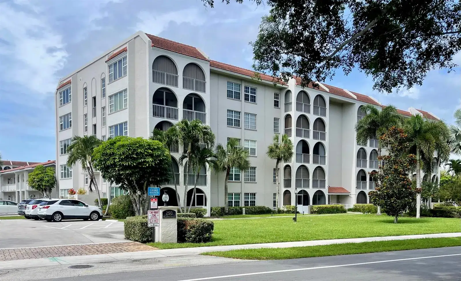 2 bedroom 2 bath Residential for sale at 250 NE 20th Street # 3080, Boca Raton FL 33431