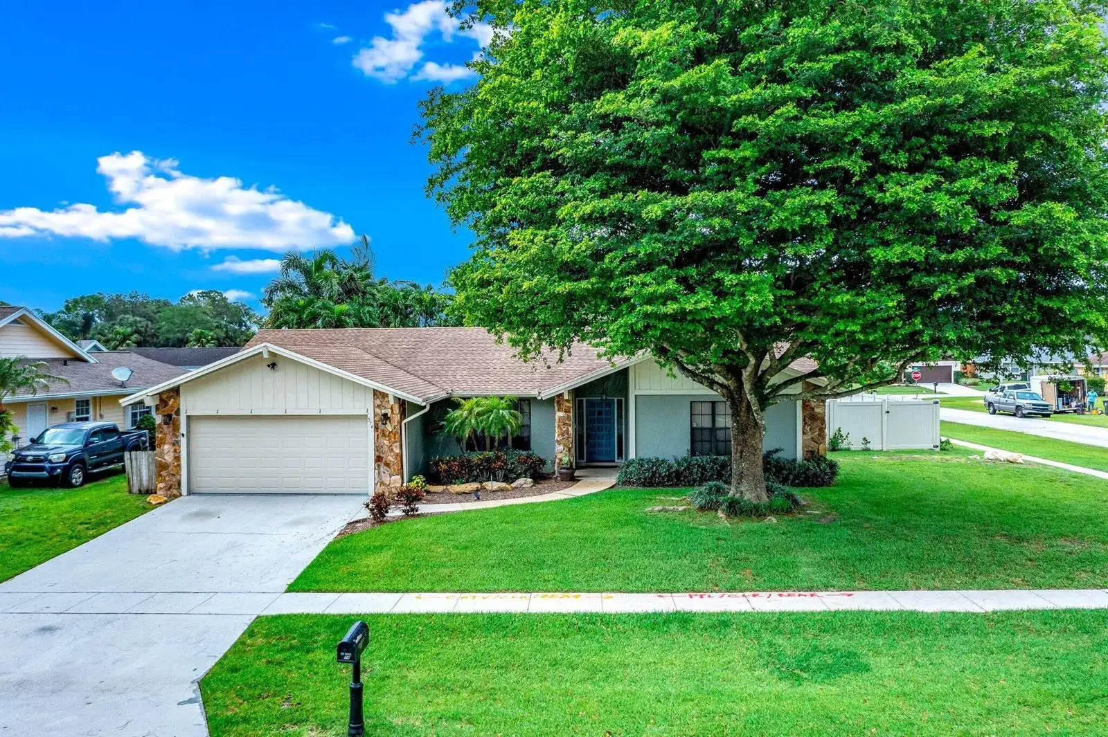 4 bedroom 2 bath Residential Lease for rent at 574 Juniper Place, Wellington FL 33414