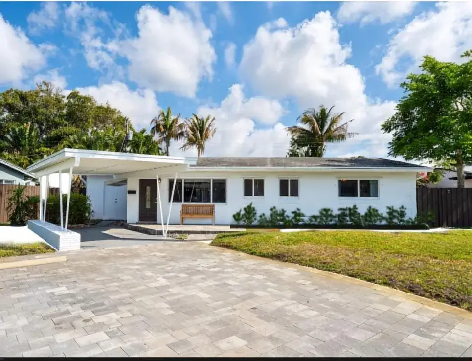 3 bedroom 2 bath Residential for sale at 501 NE 28th Street, Wilton Manors FL 33334