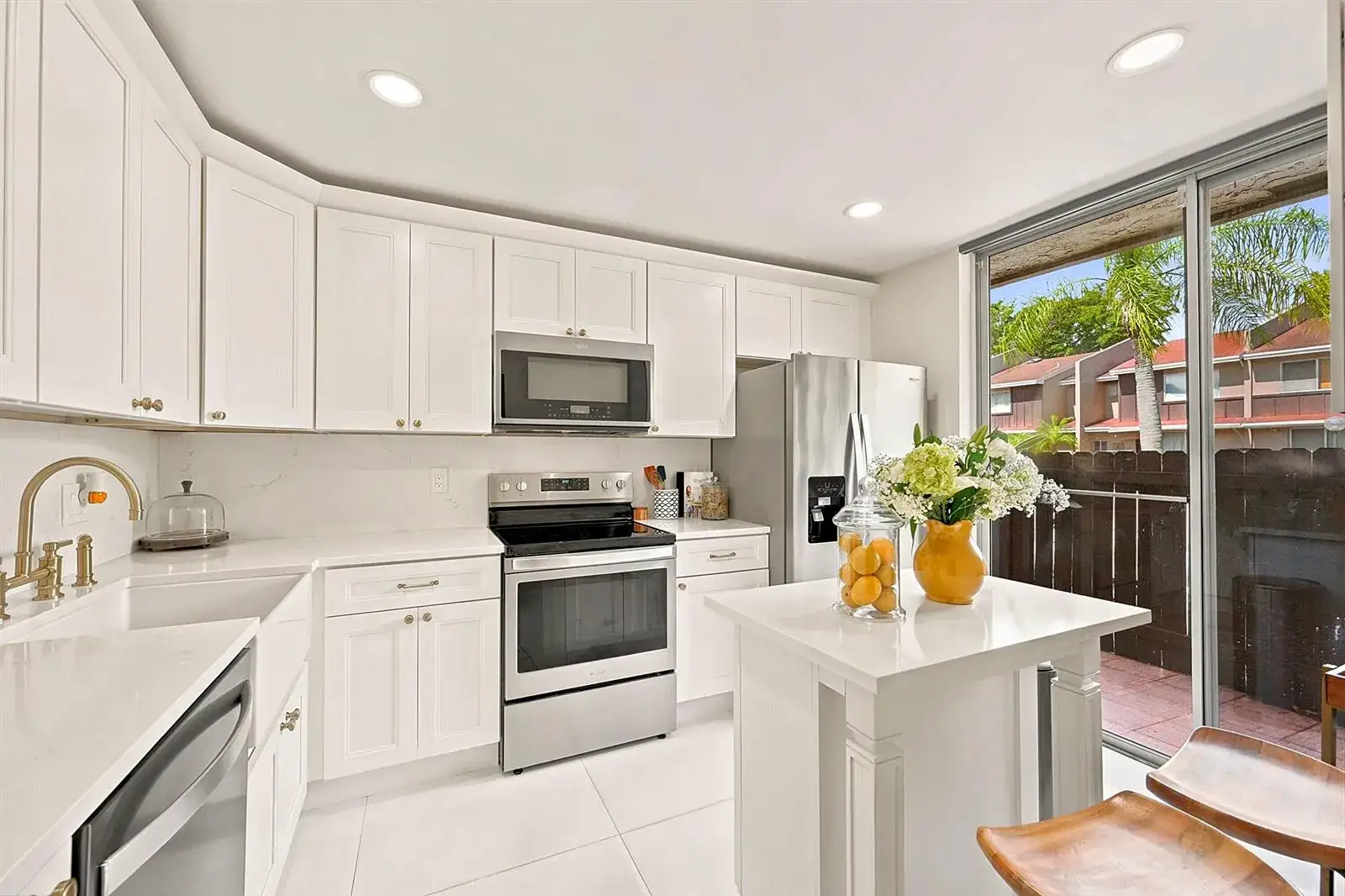 2 bedroom 2 bath Residential for sale at 1227 Sussex Drive, North Lauderdale FL 33068