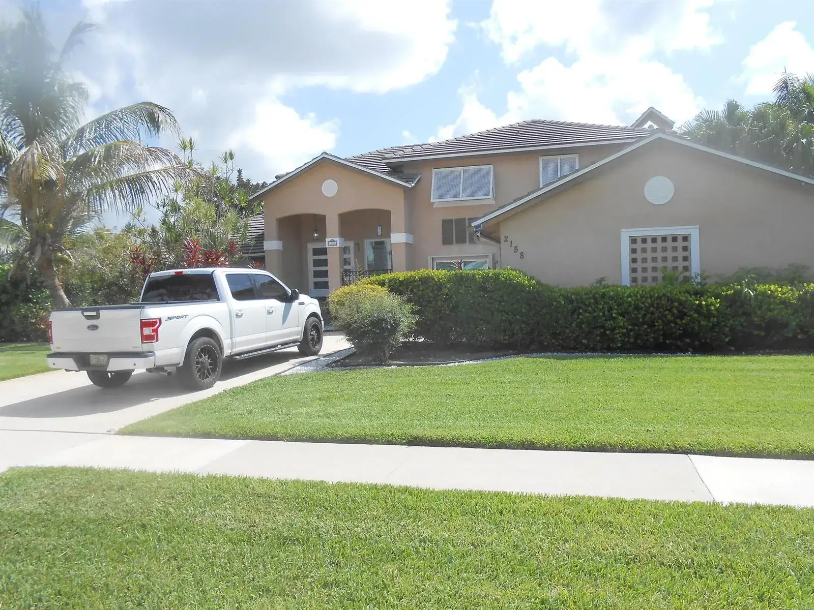 3 bedroom 3 bath Residential for sale at 2158 Portland Avenue, Wellington FL 33414