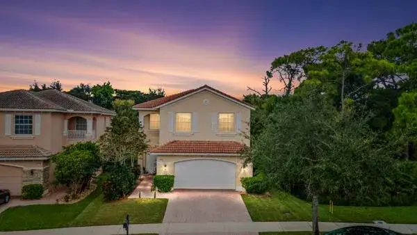 4 bedroom 2 bath Residential for sale at 1104 NW Leonardo Circle, FL 34986
