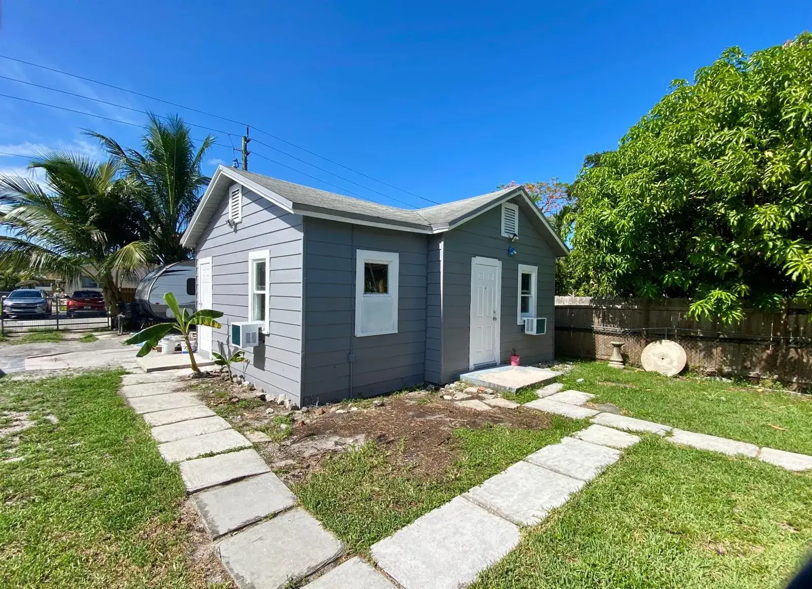 1 bath Residential Lease for rent at 2231 Wilson Street # 2, Hollywood FL 33020
