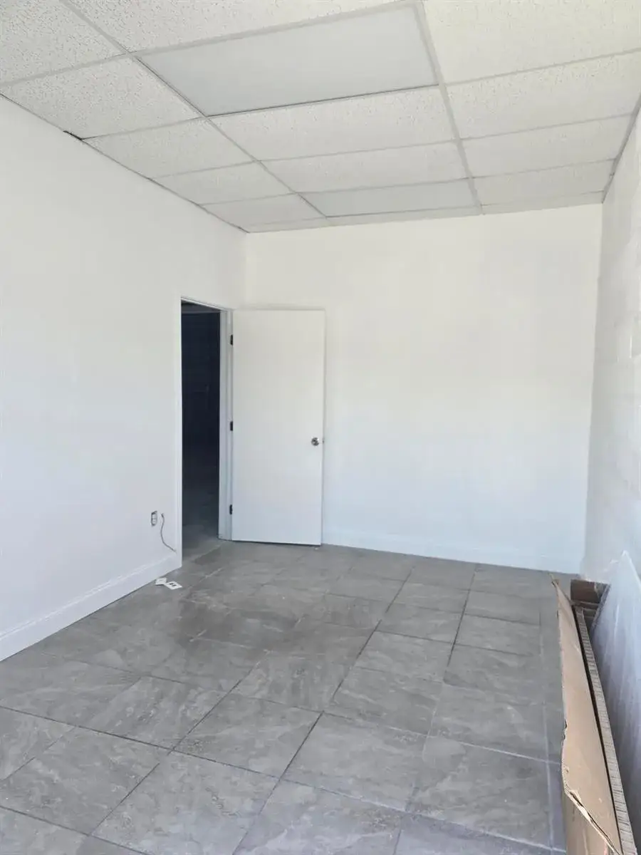 Commercial Sale for sale at 1650 Latham Road # 33, West Palm Beach FL 33409