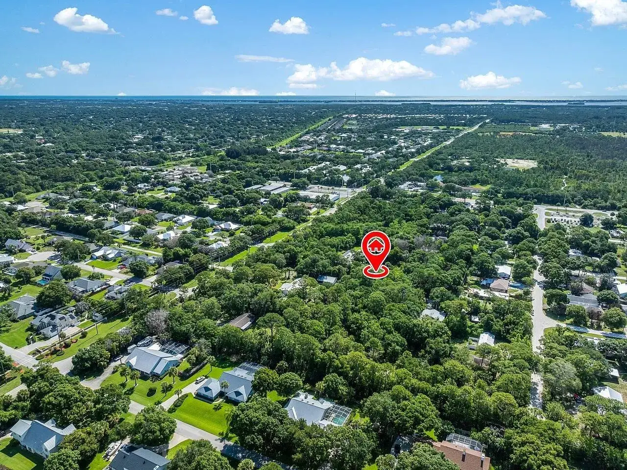 564 30th Avenue SW, Vero Beach FL 32968