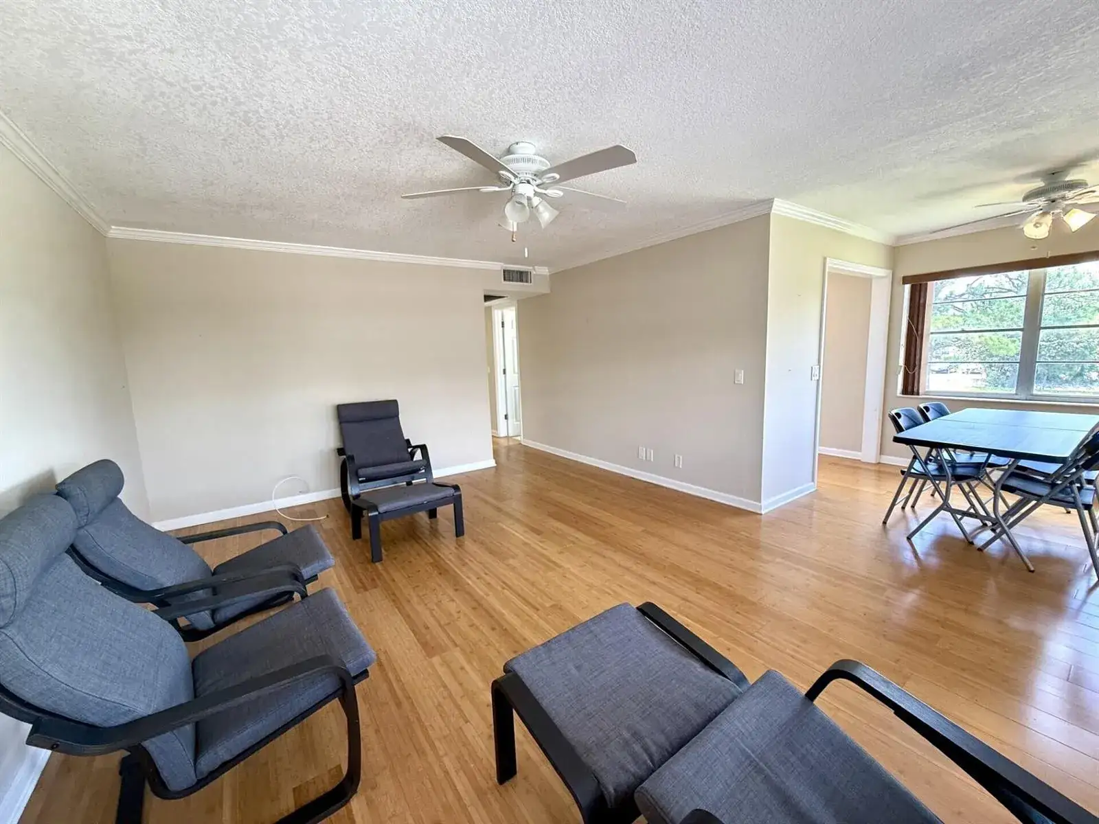 2 bedroom 1 bath Residential Lease for rent at 73 Hastings E, West Palm Beach FL 33417