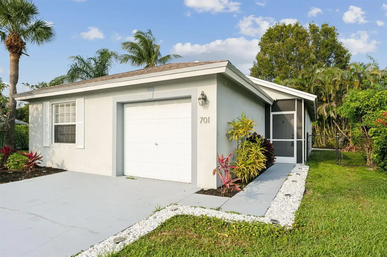 3 bedroom 2 bath Residential Lease for rent at 701 Key West Street, Boynton Beach FL 33426