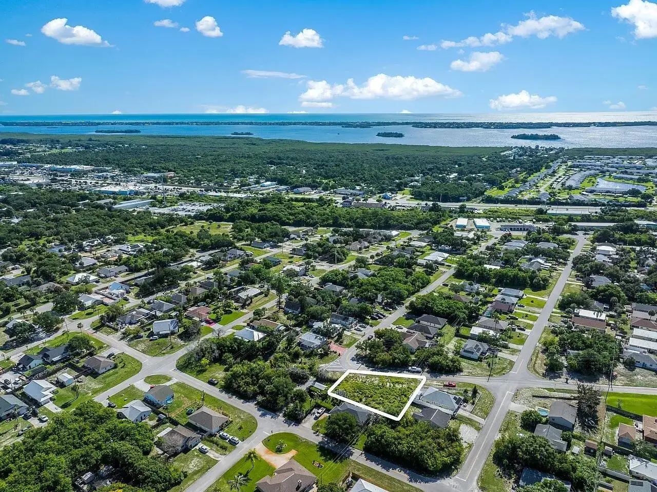 Commercial Land for sale at 1325 2nd Road SW, Vero Beach FL 32962