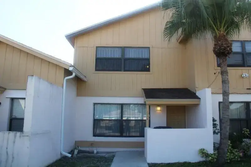 3 bedroom 2 bath Residential Lease for rent at 1234 White Pine Drive, Wellington FL 33414