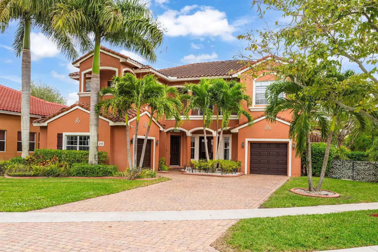5 bedroom 4 bath Residential for sale at 658 Cresta Circle, West Palm Beach FL 33413