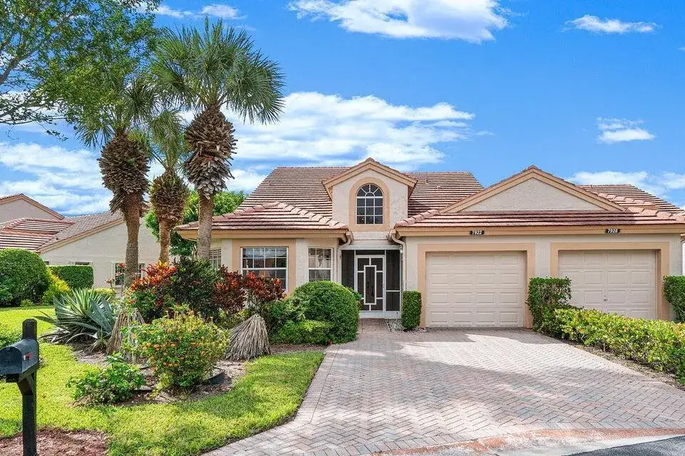 2 bedroom 2 bath Residential Lease for rent at 7922 Sandy Pointe Drive, Delray Beach FL 33446