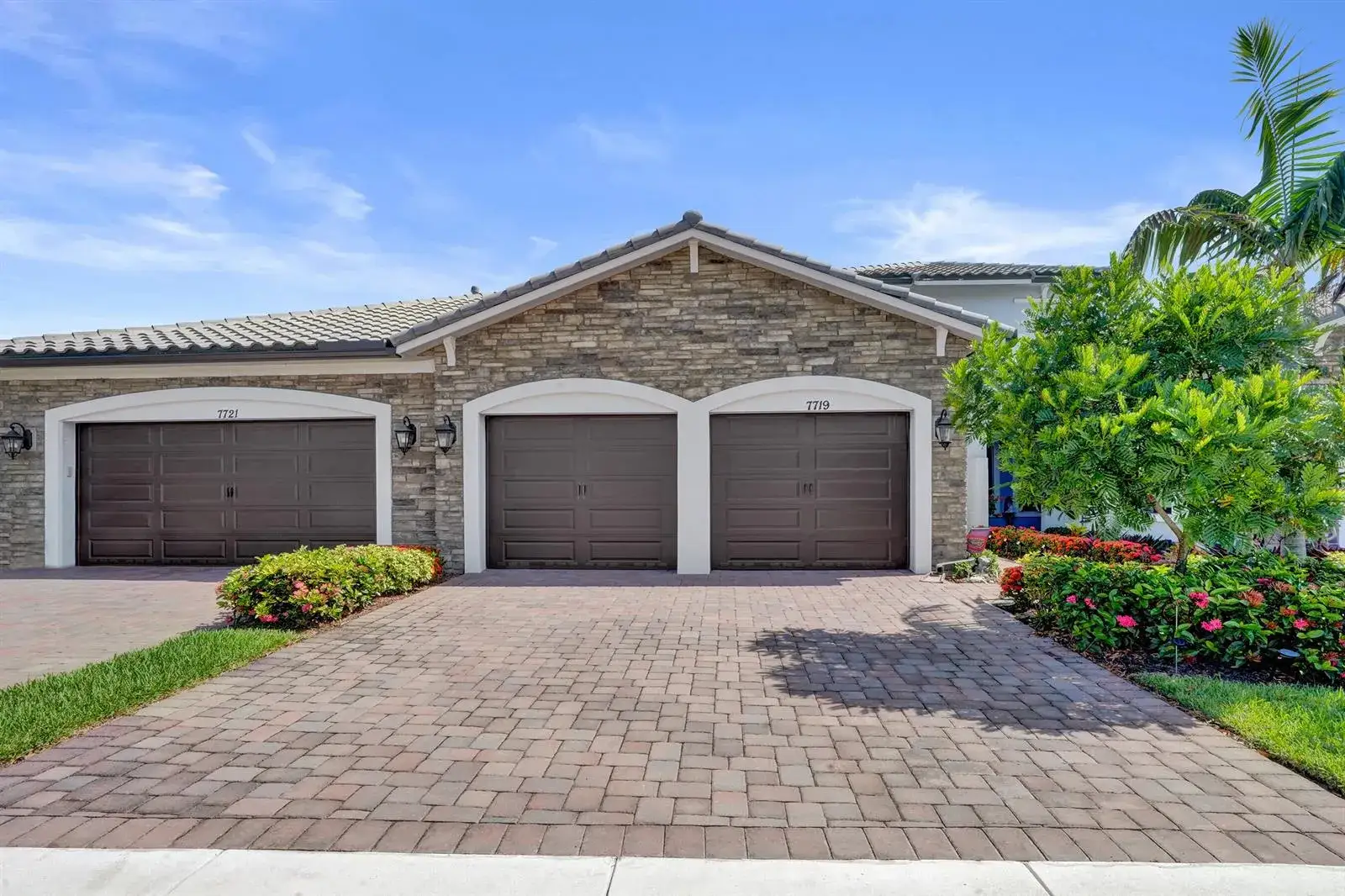 3 bedroom 2 bath Residential for sale at 7719 S Blue Spring Drive, Parkland FL 33067