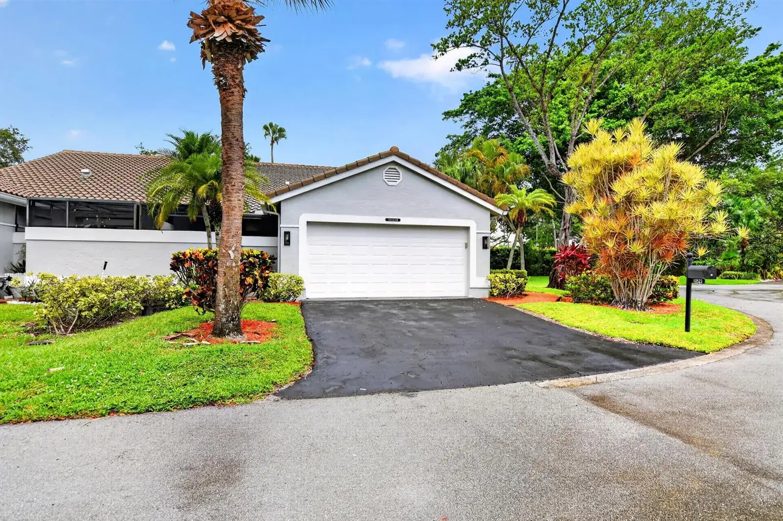 2 bedroom 2 bath Residential for sale at 10523 Ladypalm # B, Boca Raton FL 33498