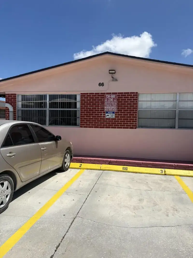 1 bedroom 1 bath Residential Lease for rent at 66 W 10th Street # 4, Hialeah FL 33010