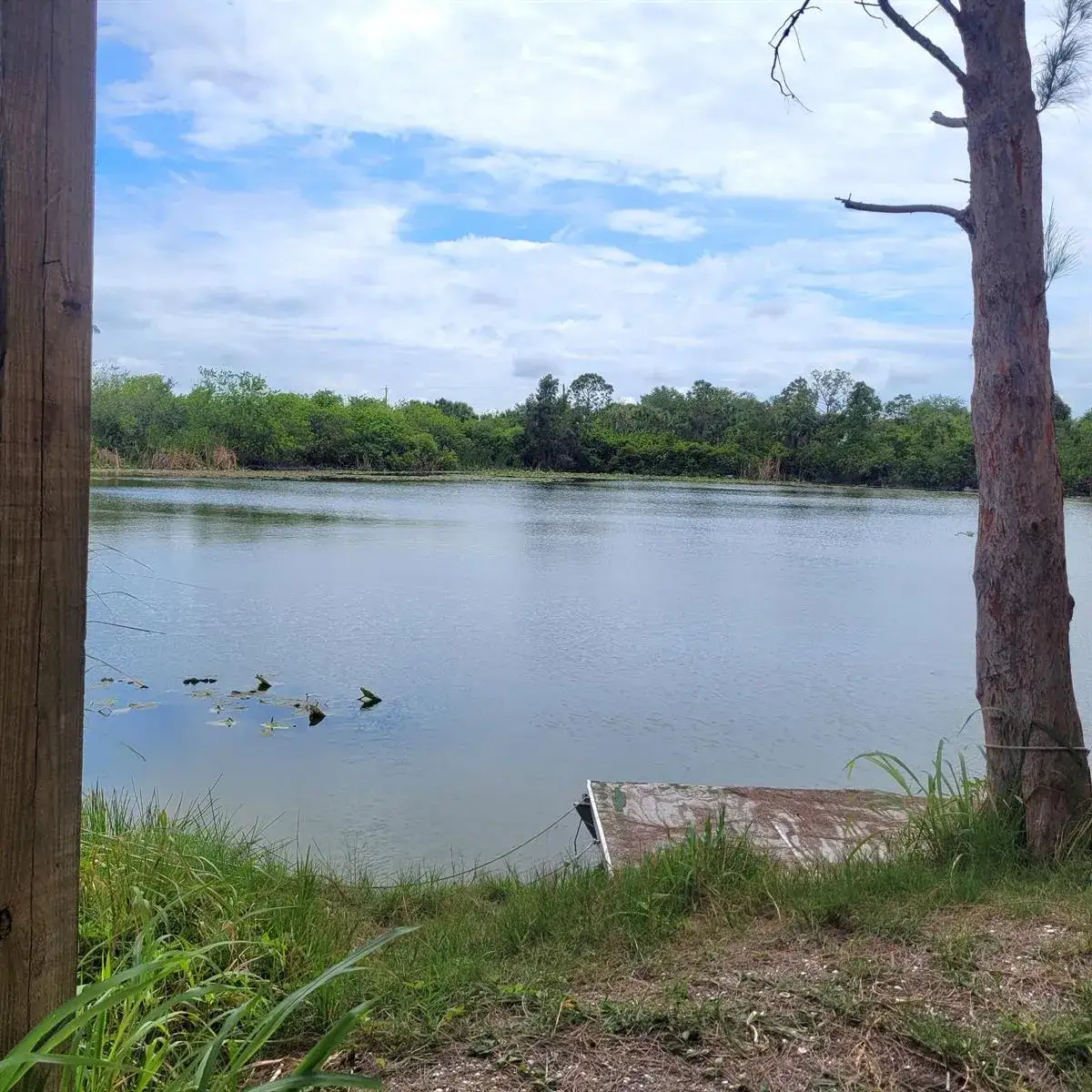 3 bedroom 2 bath Residential for sale at 6390 SE Bridge Road, Hobe Sound FL 33455