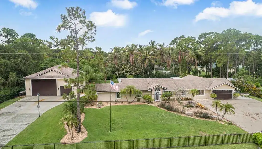 5 bedroom 3 bath Residential for sale at 13676 N 85th Road N, West Palm Beach FL 33412