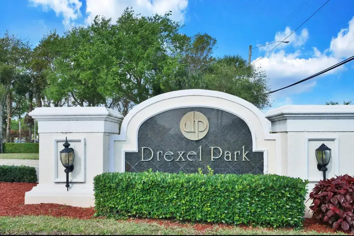 3 bedroom 3 bath Residential Lease for rent at 16097 Poppyseed Circle # 1905, Delray Beach FL 33484