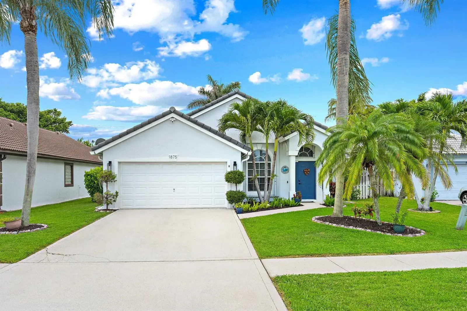 3 bedroom 2 bath Residential for sale at 1875 Oak Berry Circle, Wellington FL 33414