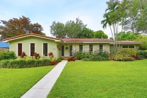 4 bedroom 2 bath Residential for sale at 7850 SW 160th Street, Palmetto Bay FL 33157