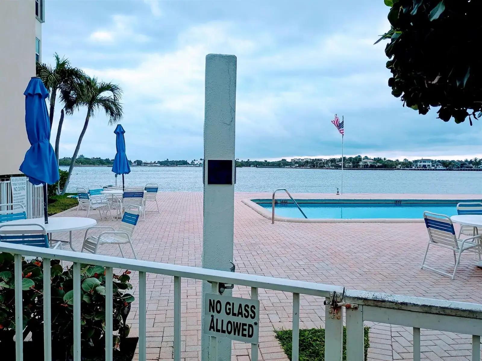 1 bedroom 1 bath Residential for sale at 1810 New Palm Way # 215, Boynton Beach FL 33435