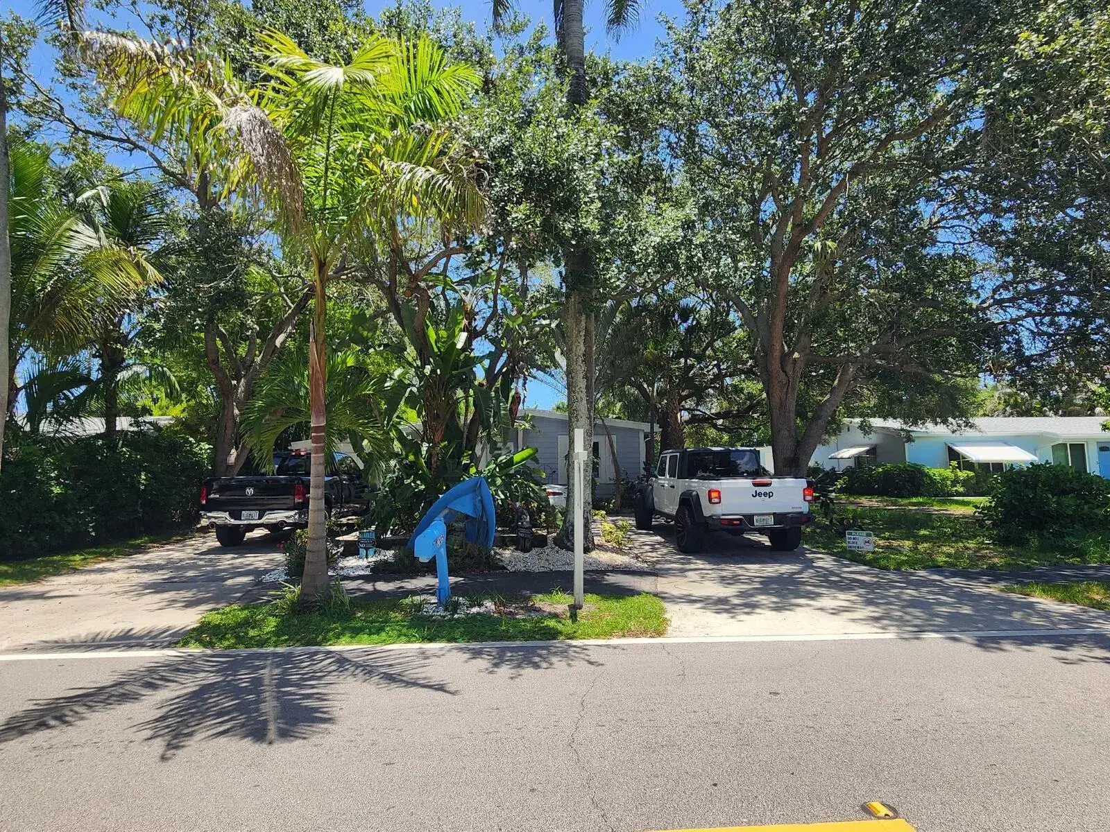 3 bedroom 1 bath Residential Lease for rent at 305 S Loxahatchee Drive, Jupiter FL 33458
