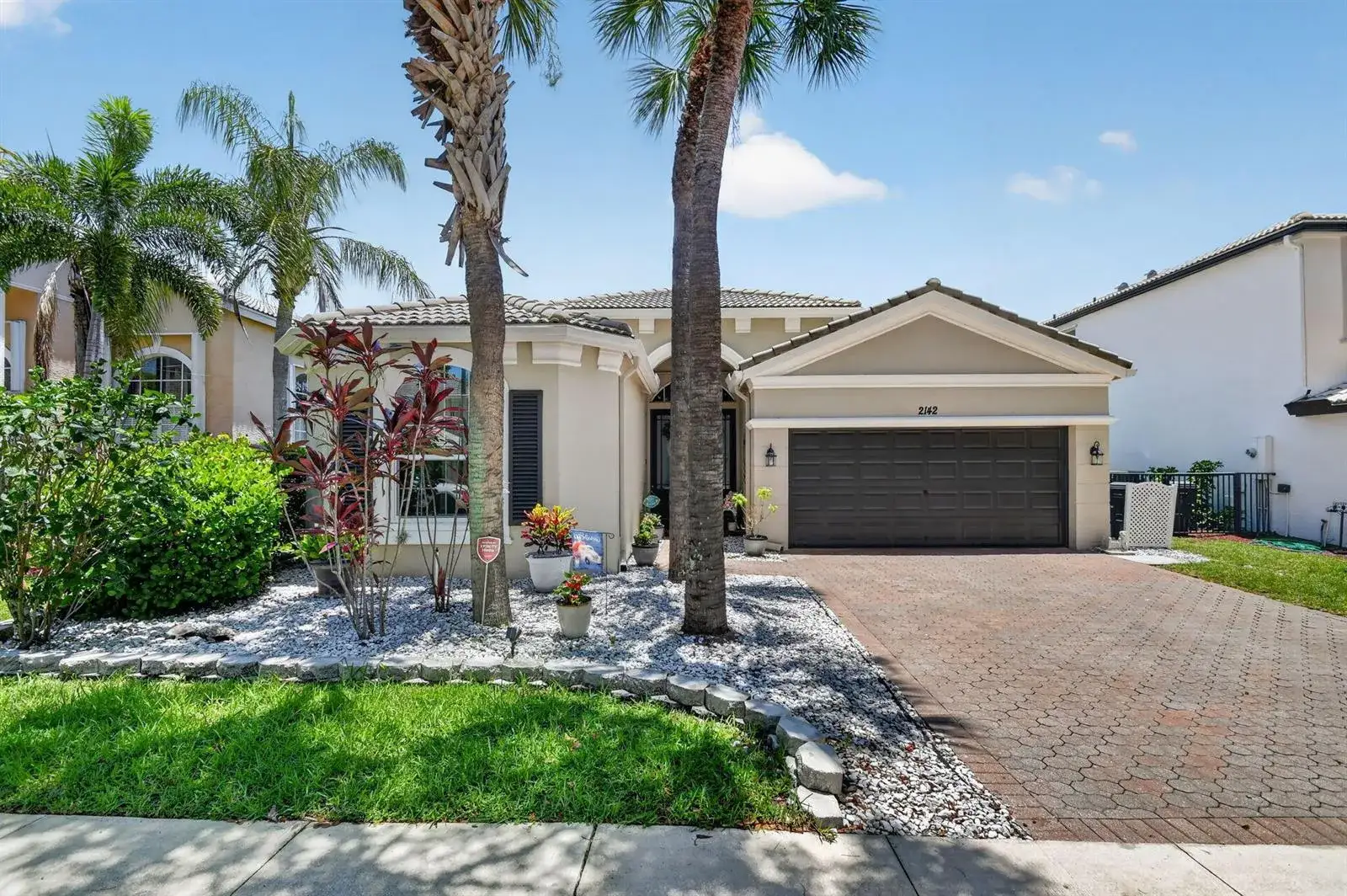 4 bedroom 2 bath Residential for sale at 2142 Balsan Way, Wellington FL 33414