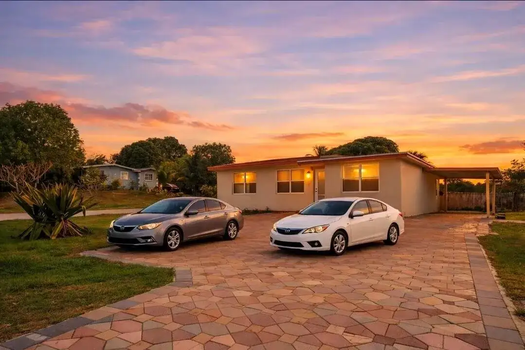 3 bedroom 2 bath Residential for sale at 260 N Palm Drive, Boynton Beach FL 33435