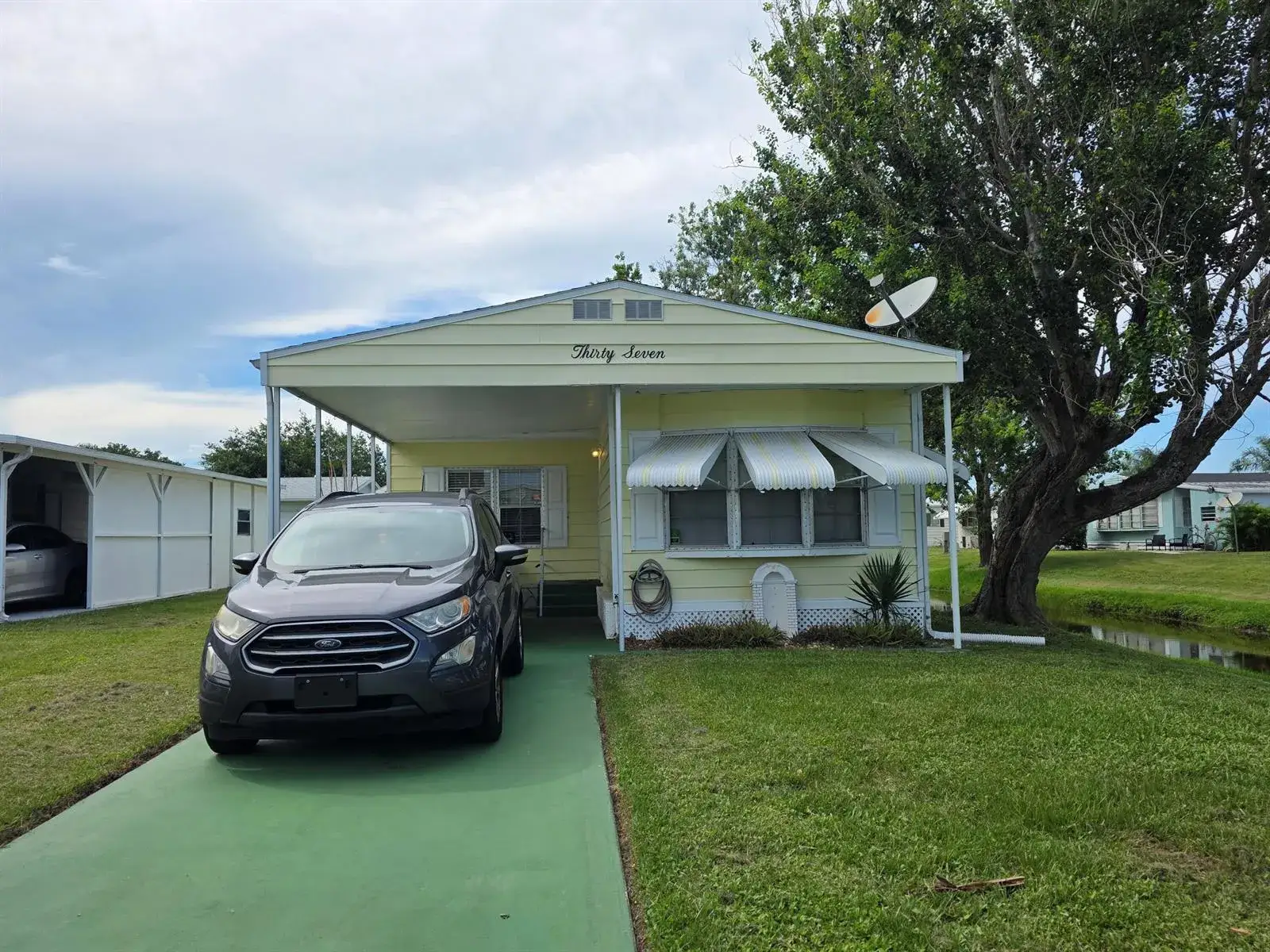 2 bedroom 2 bath Residential for sale at 37 Los Lagos Road, Port St. Lucie FL 34952