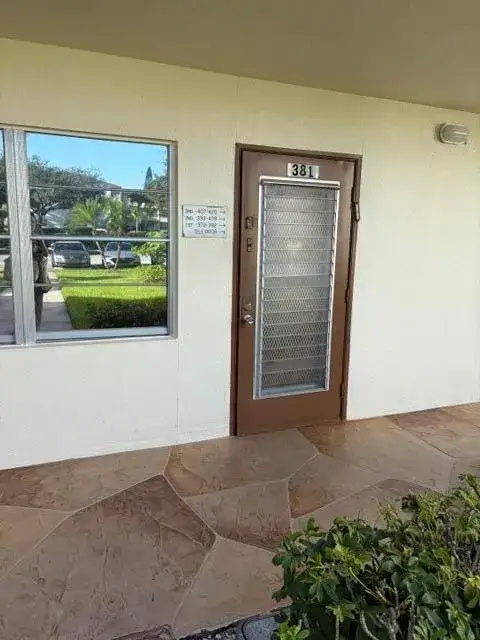 1 bedroom 1 bath Residential for sale at 381 Mansfield J, Boca Raton FL 33434