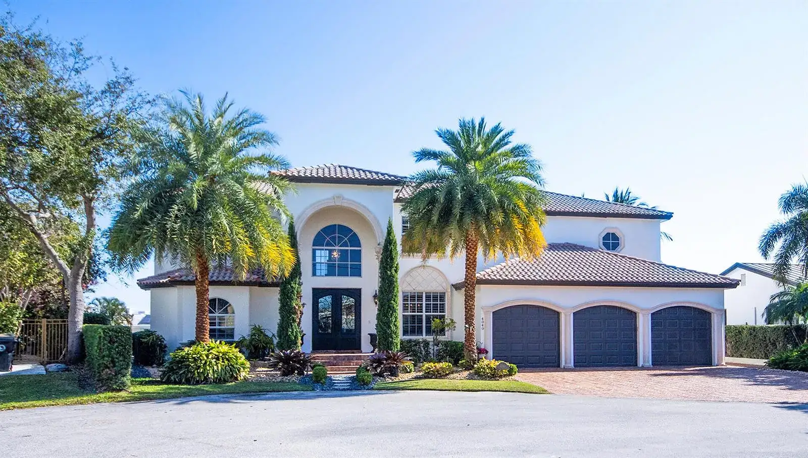 6 bedroom 5 bath Residential for sale at 4040 NE 25th Avenue, Lighthouse Point FL 33064