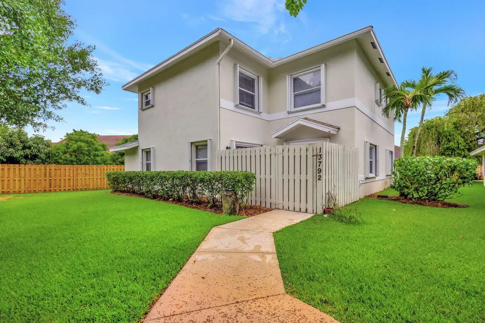3 bedroom 2 bath Residential Lease for rent at 13792 Yarmouth Drive, Wellington FL 33414