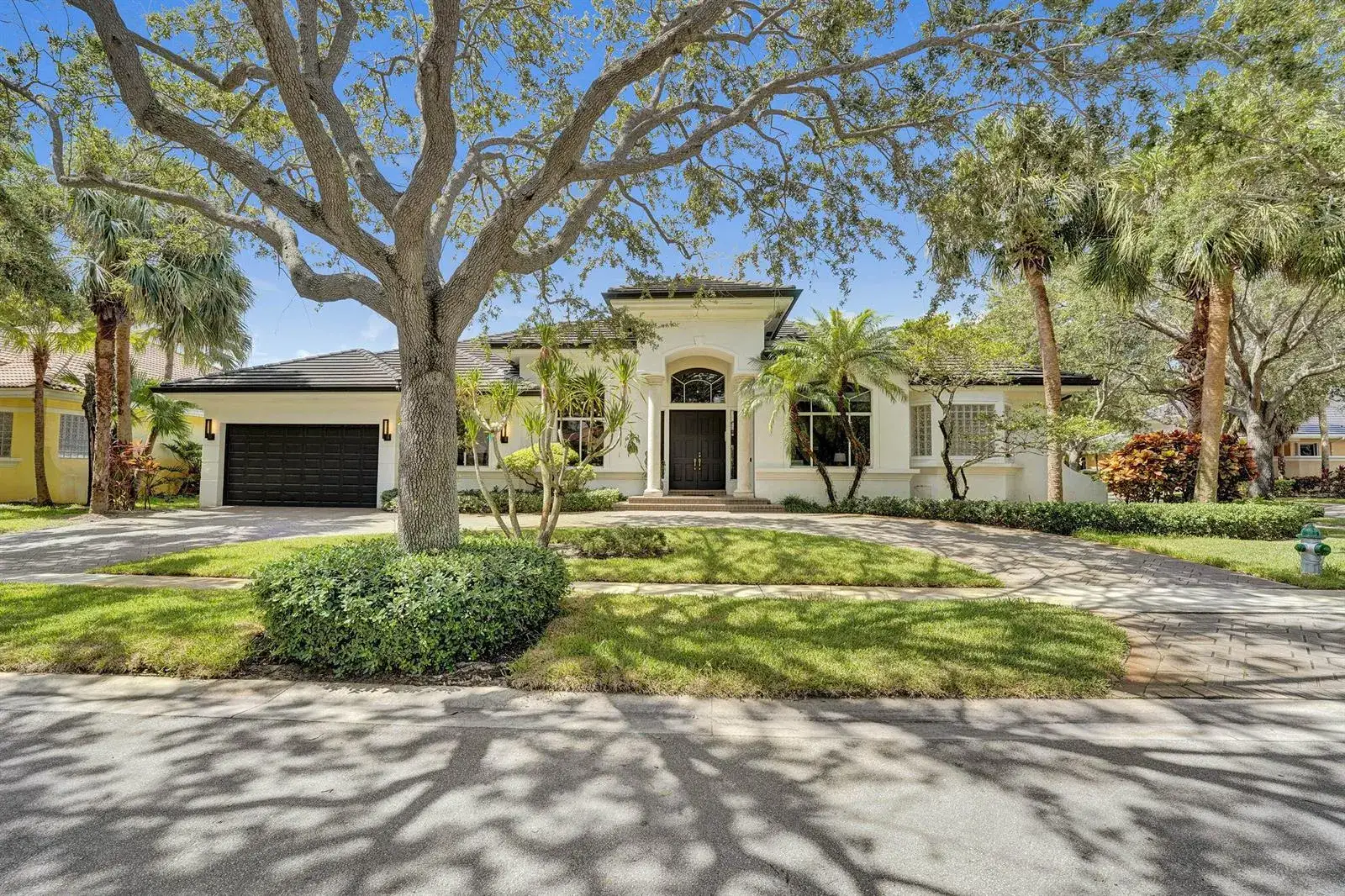 3348 Oak Hill Street, Hollywood FL 33312