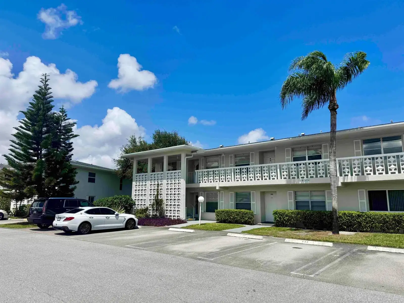 2 bedroom 2 bath Residential for sale at 2811 SW 15th Street # 202, Delray Beach FL 33445