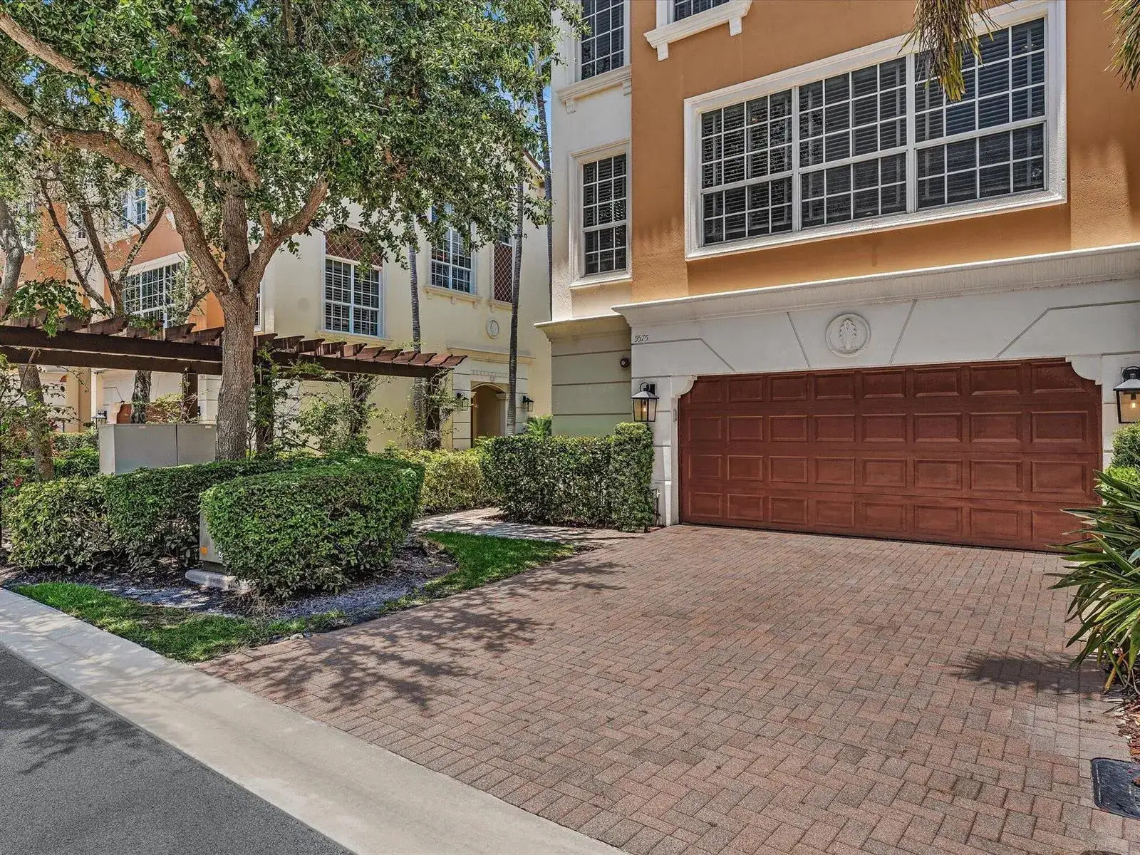 3 bedroom 2 bath Residential for sale at 5575 NE Trieste Way, Boca Raton FL 33487