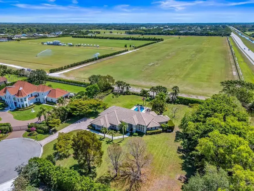 3 bedroom 3 bath Residential for sale at 3950 Fieldview Way, Wellington FL 33414